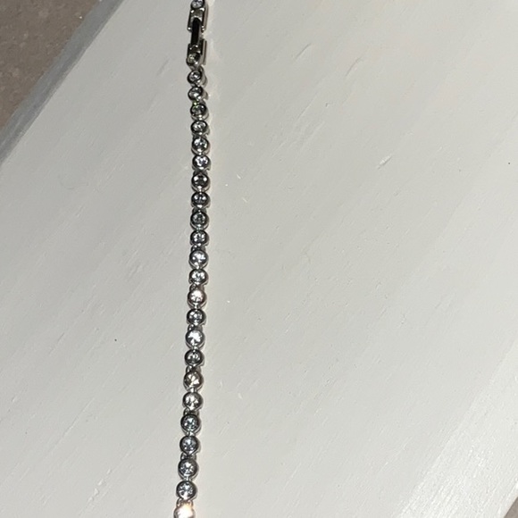 Avon Bezel Set Sparkly Bracelet Adjustable Removable Link Silver Toned Metal - Picture 4 of 16